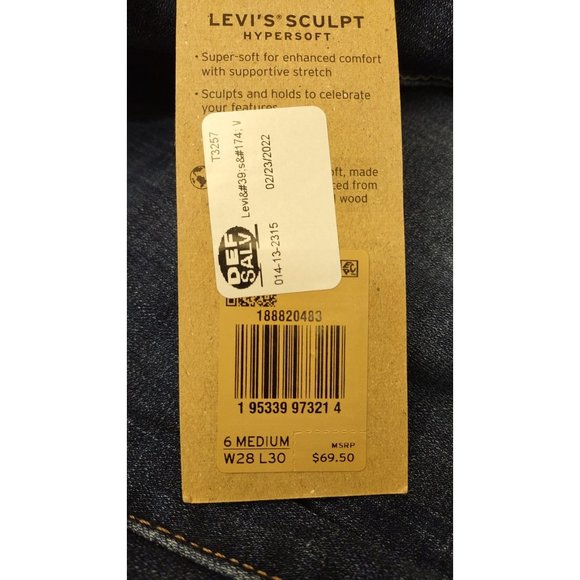 Levi's Women's 721 High Rise Skinny Jeans, Lapis Longing (Waterless) - Picture 7 of 8